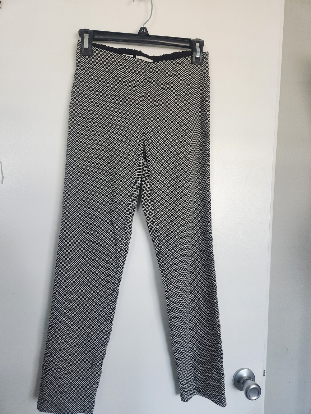 Black & White Crop Pants